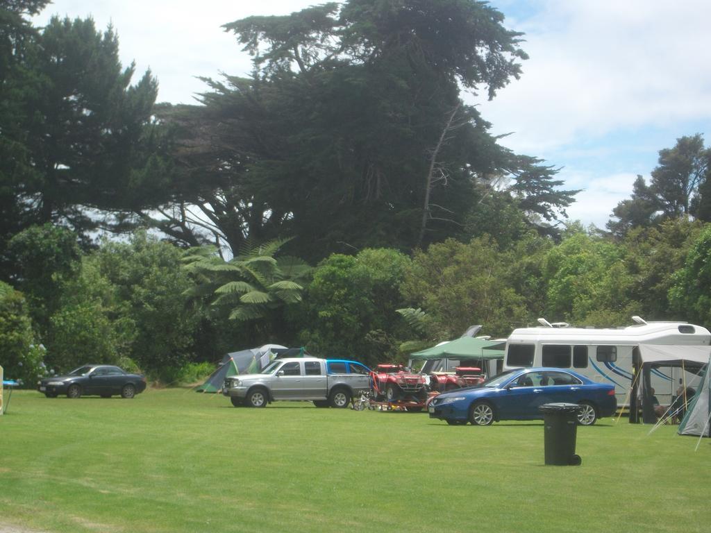 Karamea Holiday Park Exterior foto